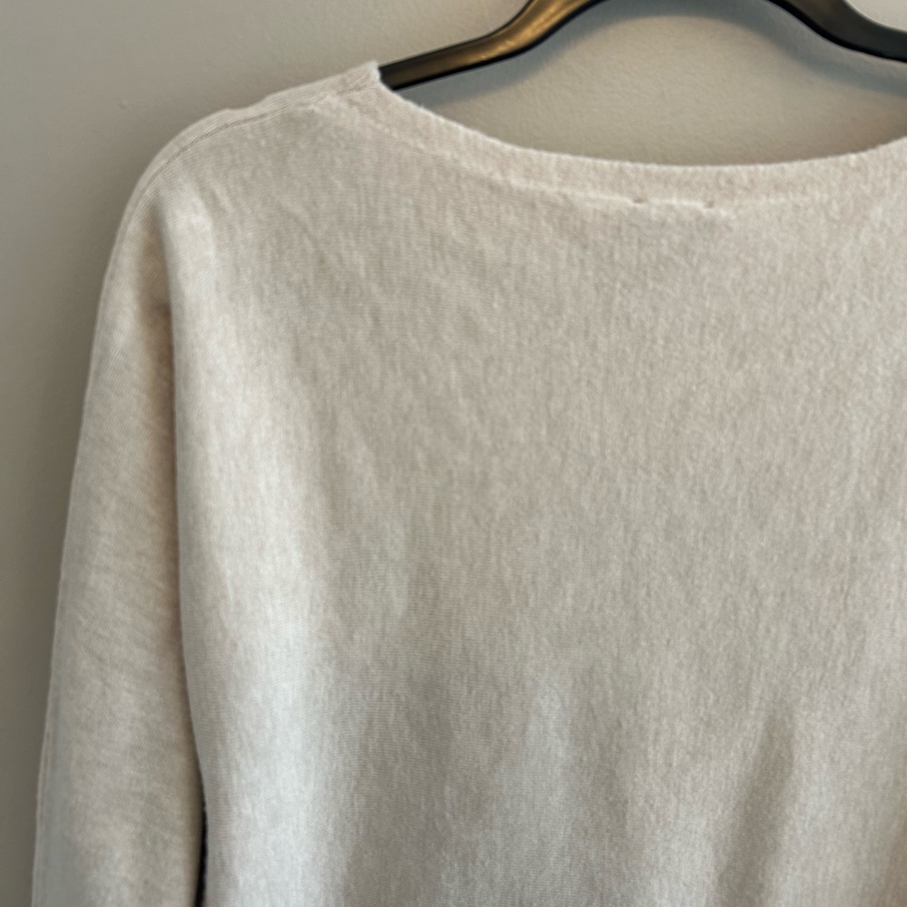 Aaeda light beige felted tulip embroidered batwing sweater size XS - Picture 12 of 15